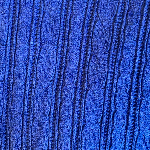 AE Sweater - Picture 4 of 6